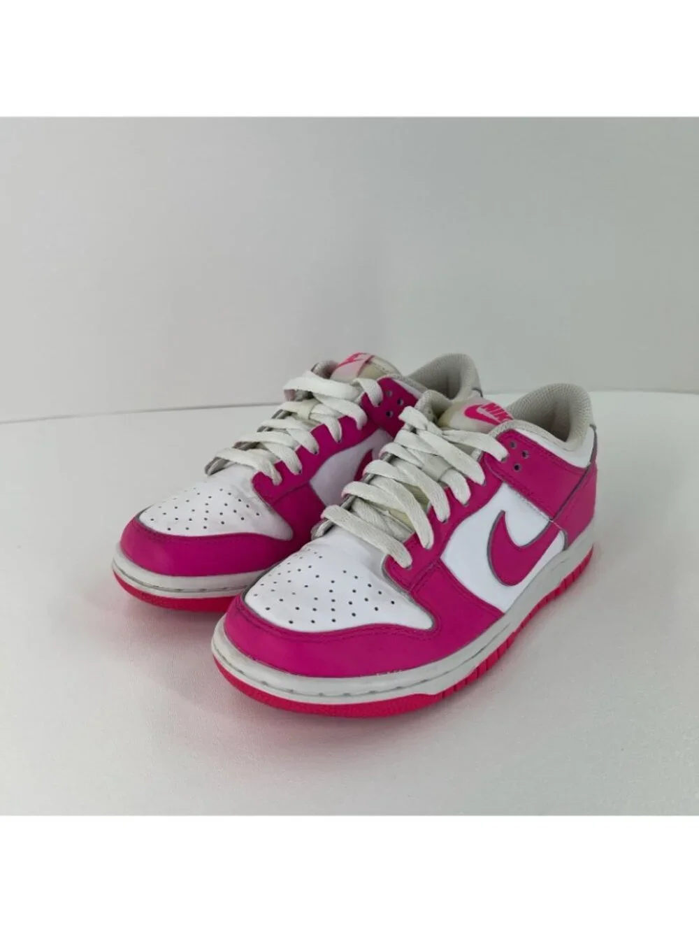 Nike Dunk Low Laser Fuchsia Sneaker Big Kids 4Y Leather Lace Up FB9109-102 Pink